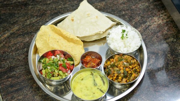 Veg Bhakari Thali