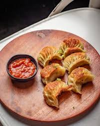 Chicken tikka momos ( 6 pcs )