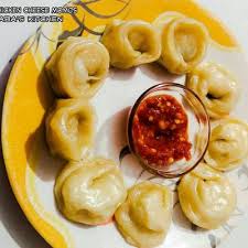 Chicken cheese momos (6 pcs)