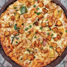 Paneer tikka pizza