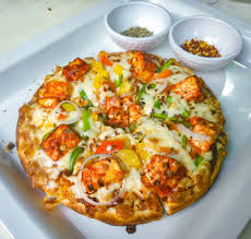 Paneer piri pizza