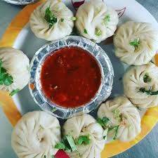 Chicken Schezwan Momos ( 6 pcs)